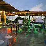 La Viduka Hostel
